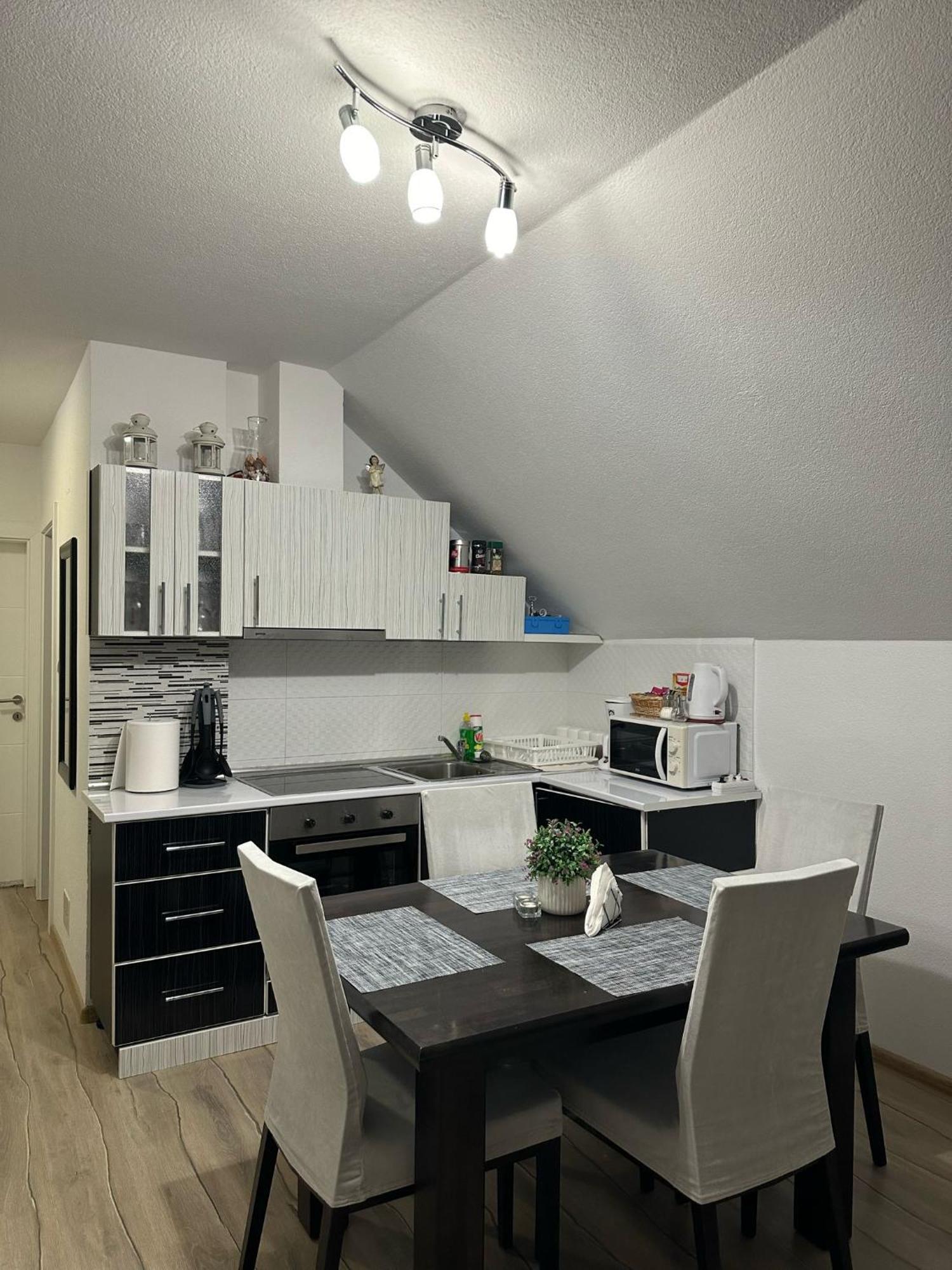 Apartment Rosandic Smoljanac Exteriör bild