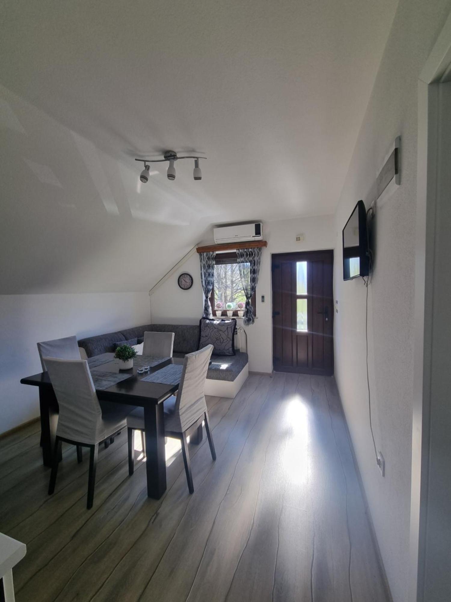 Apartment Rosandic Smoljanac Exteriör bild